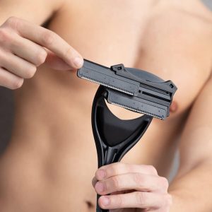 Alternative view of ULTRAZOR® – Holicí strojek na záda pro muže