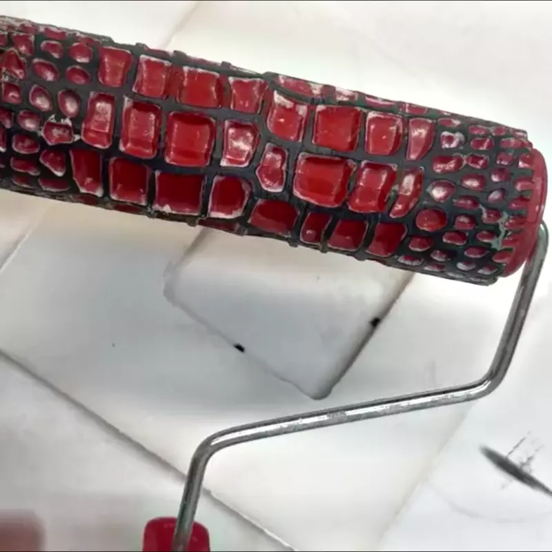 NÁSTROJ NA ZDOBENÍ STĚN CROCODILE-ROLL™